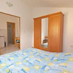 Tanja 349 Peroj