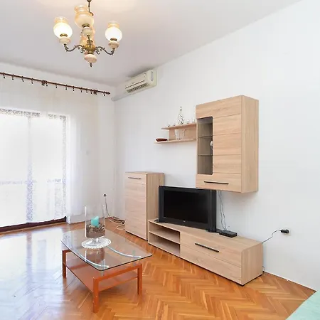 Tanja 349 *