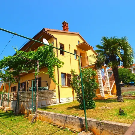 Tanja 349 아파트 *