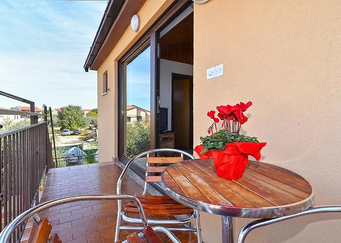 아파트 Tanja 349 페로이