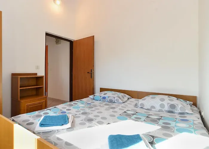 아파트 Tanja 349 페로이