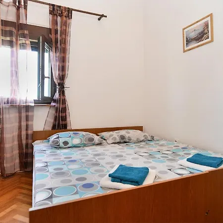Tanja 349 Peroj