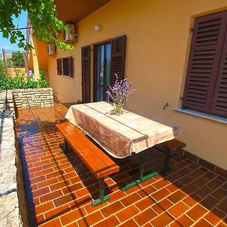 Apartman Tanja 349 *